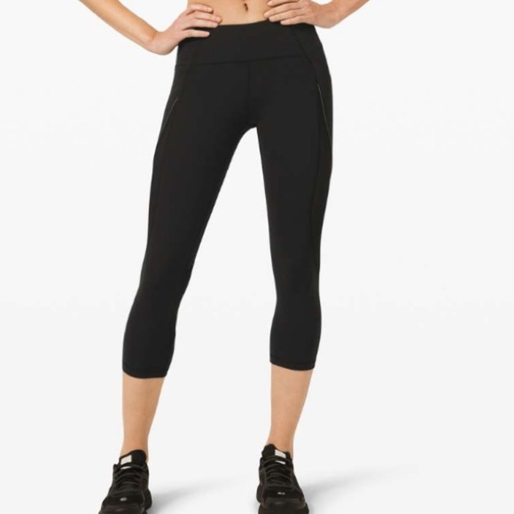 Lululemon Run Off Route Mid Rise Crop 21" Black size 4 running preppy gym - Picture 1 of 8
